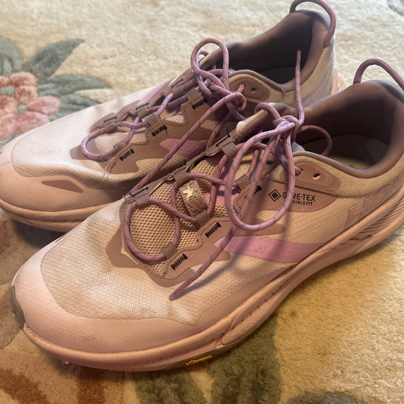 Hoka Transport GTX Womens Pink Blush Rose Hiking Trail Sneakers size 11 - Picture 3 of 5
